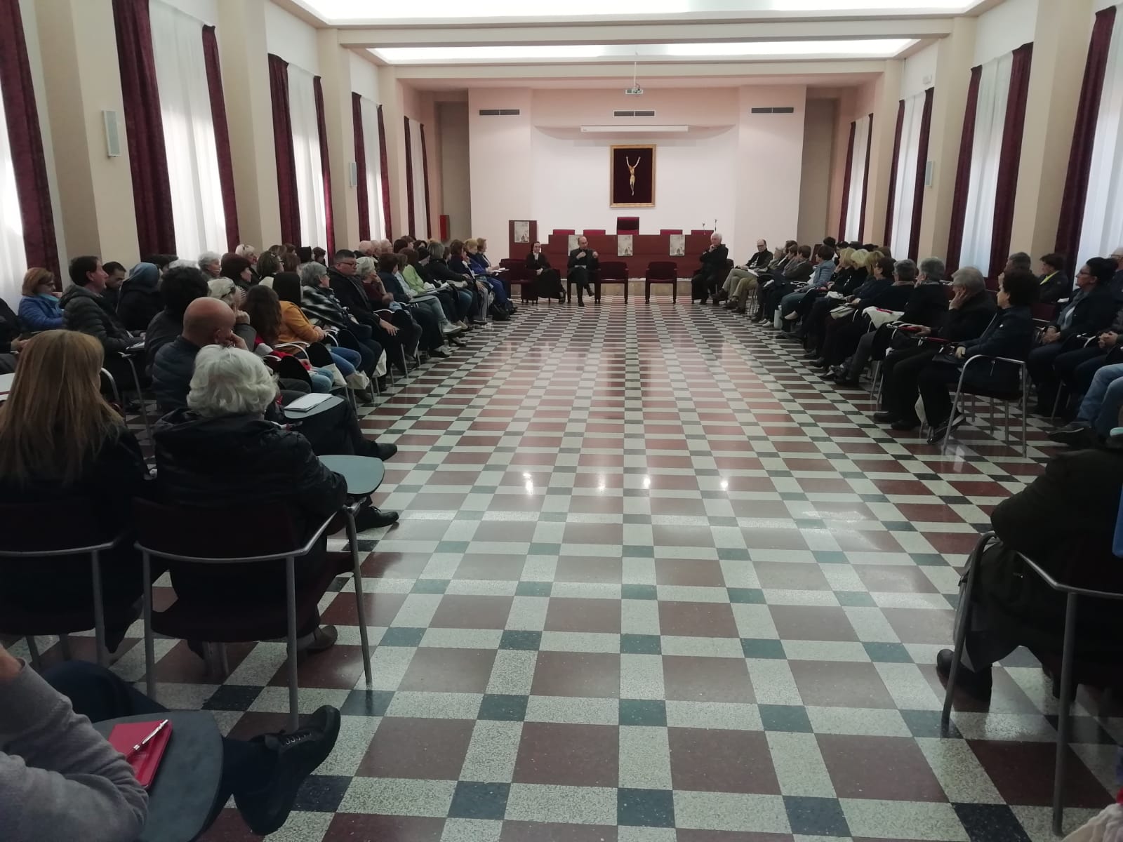 La Caritas diocesana di Reggio Calabria Bova durante l'evento di formazione in Seminario