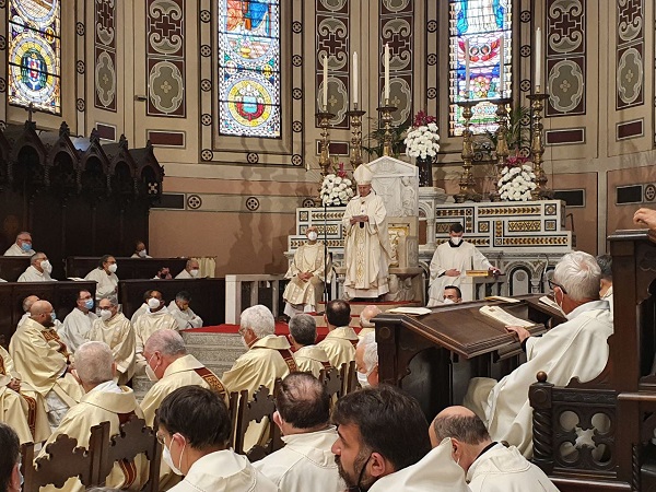 Omelia dell'arcivescovo Morrone per la Messa del Giovedì Santo